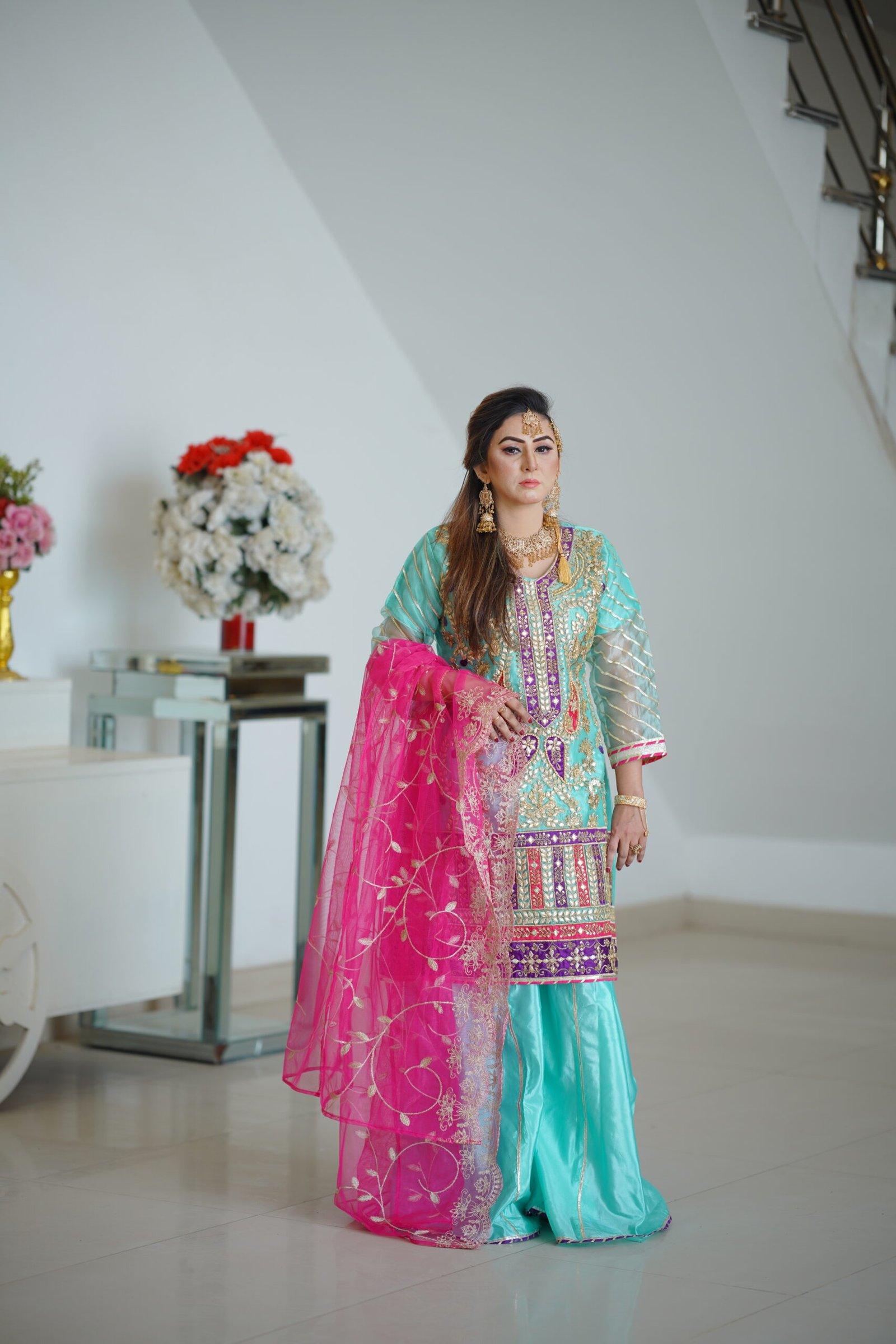 Brides side Mehndi dress | Pakistani mehndi dress, Pakistani bridal dresses,  Party wear dresses